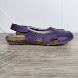 El Naturalista Wakataua Womens 38 Purple Leather Slingback Sandals